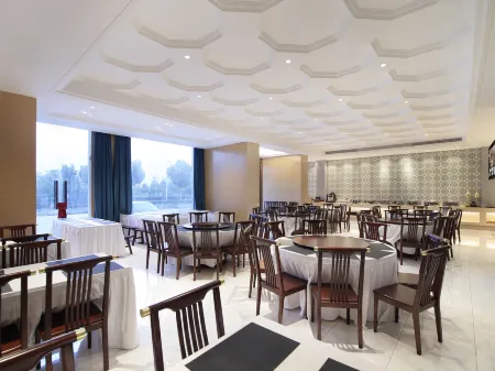 Vienna International Hotel (Hefei Gangji Industrial Park) Отели рядом с достопримечательностью «Anhui Business and Technology College»