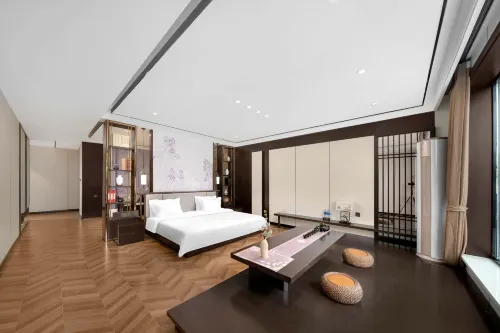 Jingbo Lake Nashan Nashui Hotel