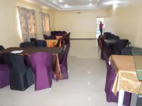 Garden City Marriott Hotel - 2-Star