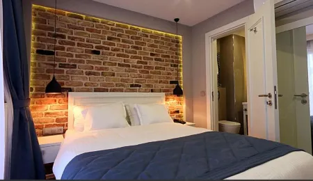 Taksim Santa Lucia Hotel Отели рядом с достопримечательностью «Цветочный пассаж»