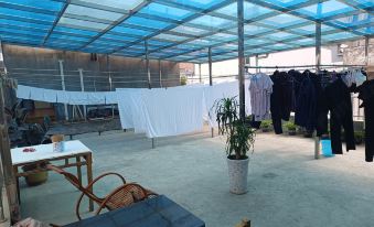 Mengzhou Longfeng Hotel