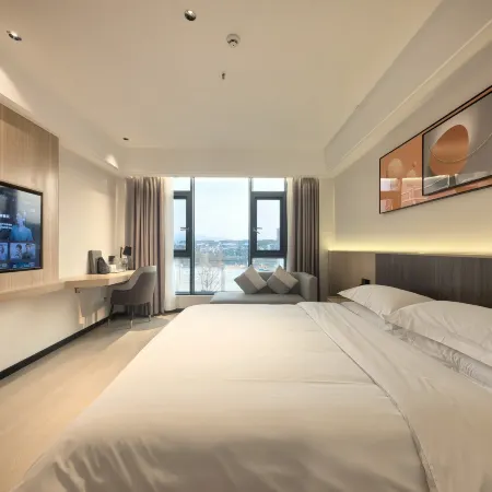 Shibing Yunman Hotel (Shanmu River Night Rafting Scenic Area Main Entrance)