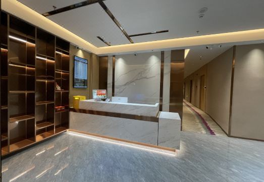 3. 힐먼 호텔 (선..