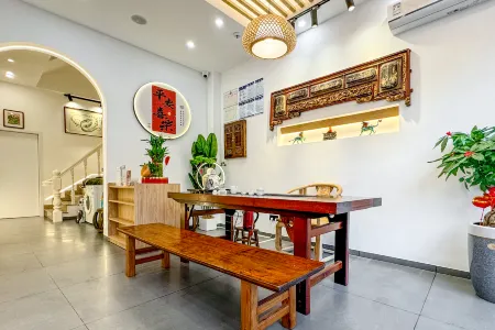 Dongshan Island · Nanzhan Homestay (Nanmen Bay Branch) Отели рядом с достопримечательностью «Jiuxian Mountain»