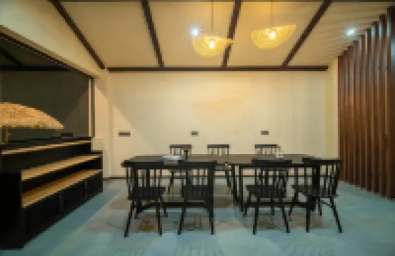 Yueting Nanshe (Libo Xiaoqikong East Gate)