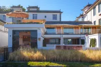 大理心來悅萊灣海景民宿（洱海生態廊道三聖島店）