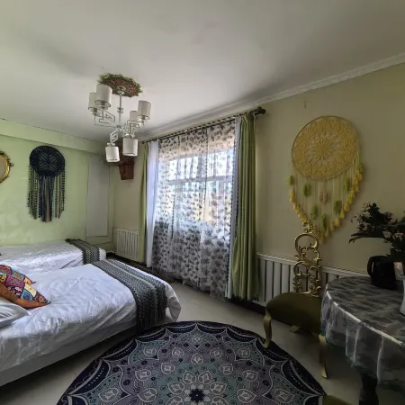 Urumqi County Shisanyue Homestay
