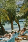 Stone Hotel Dhiffushi - Beach