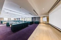 DO A LAND v Hotel Dehong Mangshi Airport Branch