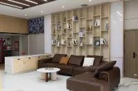 Yueke Holiday Hotel (Kuitun  Station )