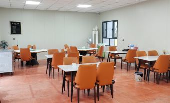 Gongliu County Qiaxi Chill-out Guesthouse