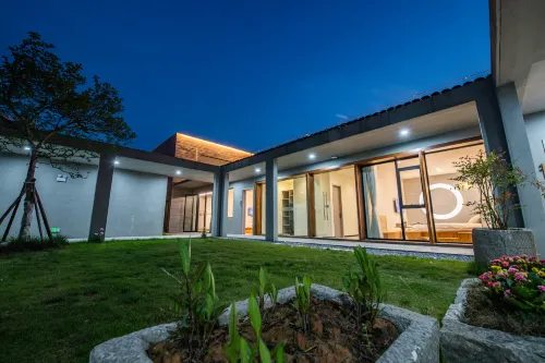 Juanxi Homestay (Helixi Old Street)