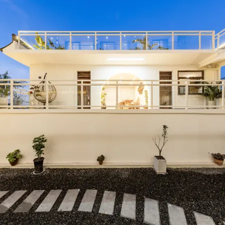 Dali Sanjiuyuan Seaview Courtyard Inn (Erhai Ecological Corridor Branch)