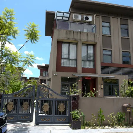 Quanlin Huayuan Homestay