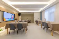 Mountain Retreat · Rural Luxury Homestay (Huangshan Scenic Area Branch)