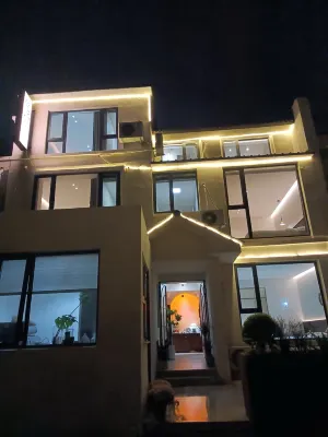 Huaniansu Homestay (Wansui Mountain Song Dynasty Martial Arts City)