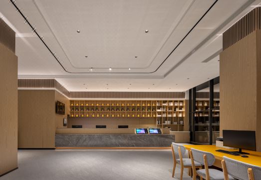 하워드 존슨 클럽 호텔 내부