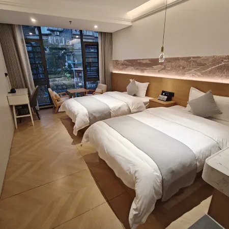 Ningbo Youning Hotel (Tianyi Square) Отели рядом с достопримечательностью «Олд Бунд»