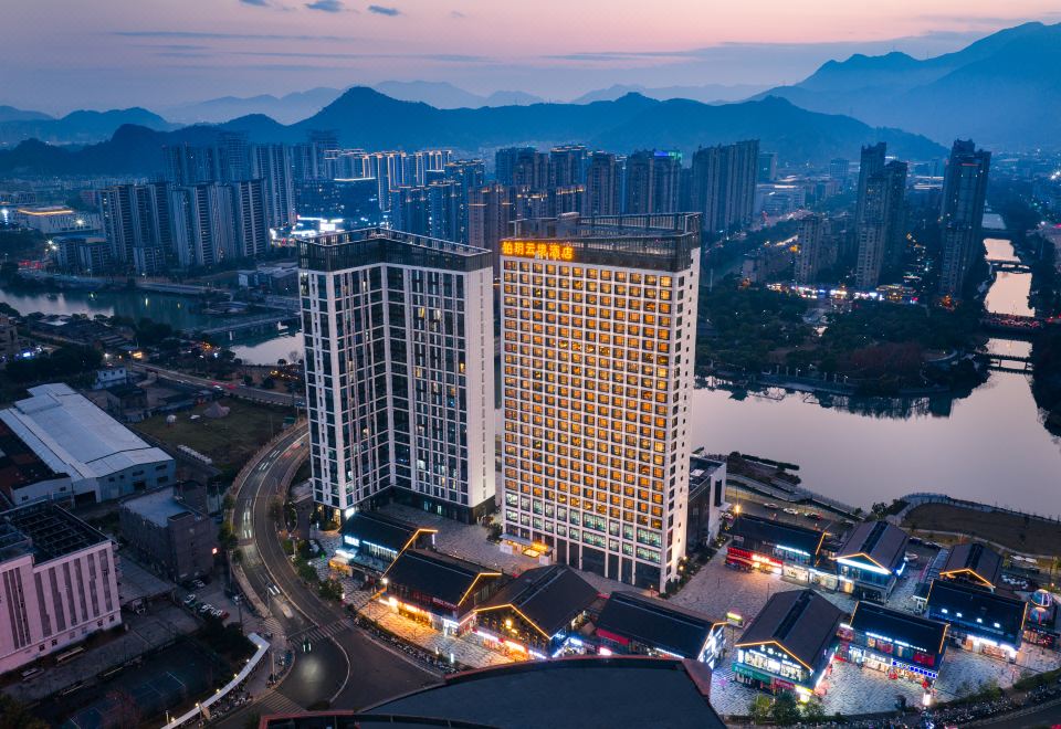 hotel overview picture