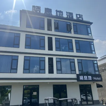 Habitat Hotel
