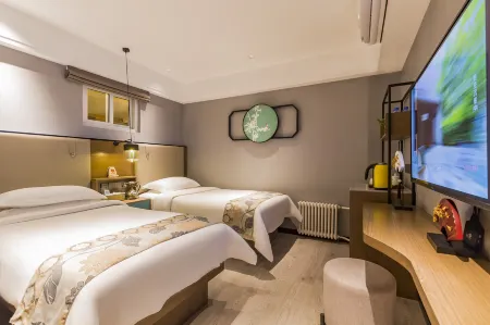 Joyinn Hemei Hotel (Beijing Xizhimen Xinjiekou Subway Station) Отели рядом с достопримечательностью «Театр дельфинов»