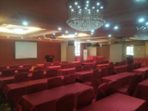 Longchuan Wanlong Business Hotel