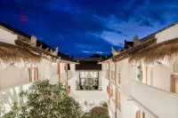 li quan mo shang hua kai Hotels in Liquan