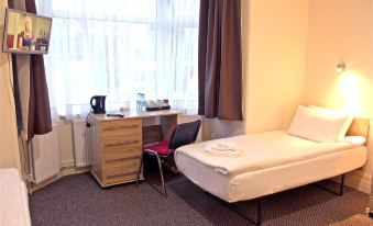 Central Hotel Golders Green