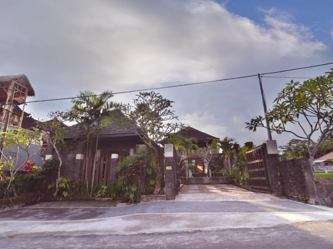 Wooden Villa By Prasi - Ubud