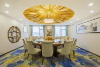 โรงแรมบ่อน้ำพุร้อนจินหลง