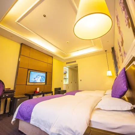 Luxian Longcheng Hotel