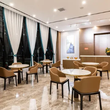 Mengzi Hongxiang Hotel