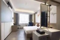 Paco Hotel (Huazhou Shifu Square) Hotels in Maoming
