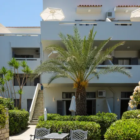 Philoxenia Apartments