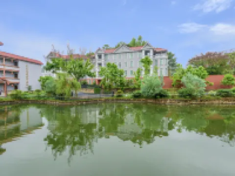 Rongjia Guoyun Hot Spring Resort Hotels in Heping