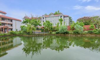 Rongjia Guoyun Hot Spring Resort