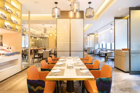 Grand Mercure Shenzhen Nanshan Отели рядом с достопримечательностью «Спортивный центр Боань-поле для плавания»