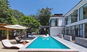 Find and Rest Hot Spring B&B in Qingcheng Mountain