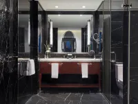 The St.Regis Tianjin Hotele w: Tianjin