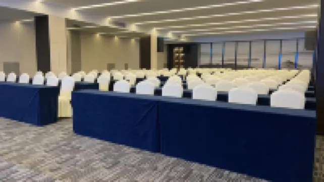 จินเจียง อินน์ ซีเล็คท์ หนานหนิง เฉาหยาง สแควร์