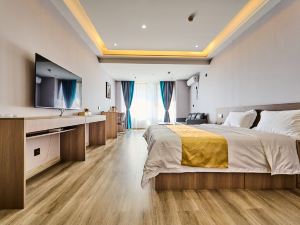 Baoding Dongcheng moyefang B & B