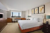 Hilton Miami Airport Blue Lagoon Hotels near Magic City Casino