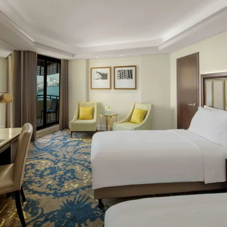 Radisson Blu Hotel, Dubai Deira Creek