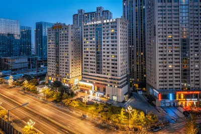 麗楓酒店(昆明雲大醫院市體育館地鐵站店) 鄰近百年米軌麻園集市的酒店