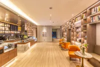 HanTing Hotel (Nanzhao) - parking