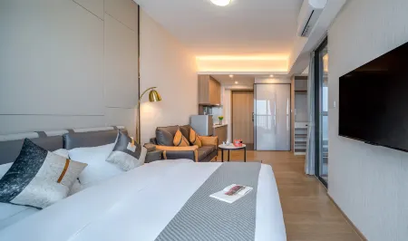 Shenzhen Pengrui Executive Apartment (KKone Futian Port Branch)
