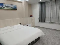 Huichang Weixiu Boutique Apartment Hotels near Xiaoping Square