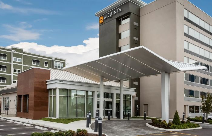 La Quinta Inn & Suites by Wyndham Virginia Beach