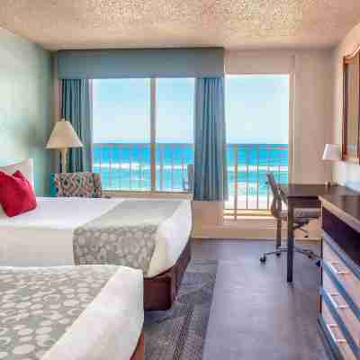 Ramada Plaza by Wyndham Nags Head Oceanfront Rooms