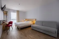 The Originals City, Hôtel le Relais des Deux Mers, Marmande Sud فنادق في Casteljaloux